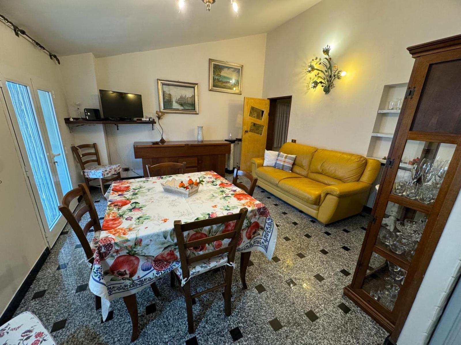 Tra Forte Dei Marmi E Marina Di Massa - Il Melograno Exterior foto
