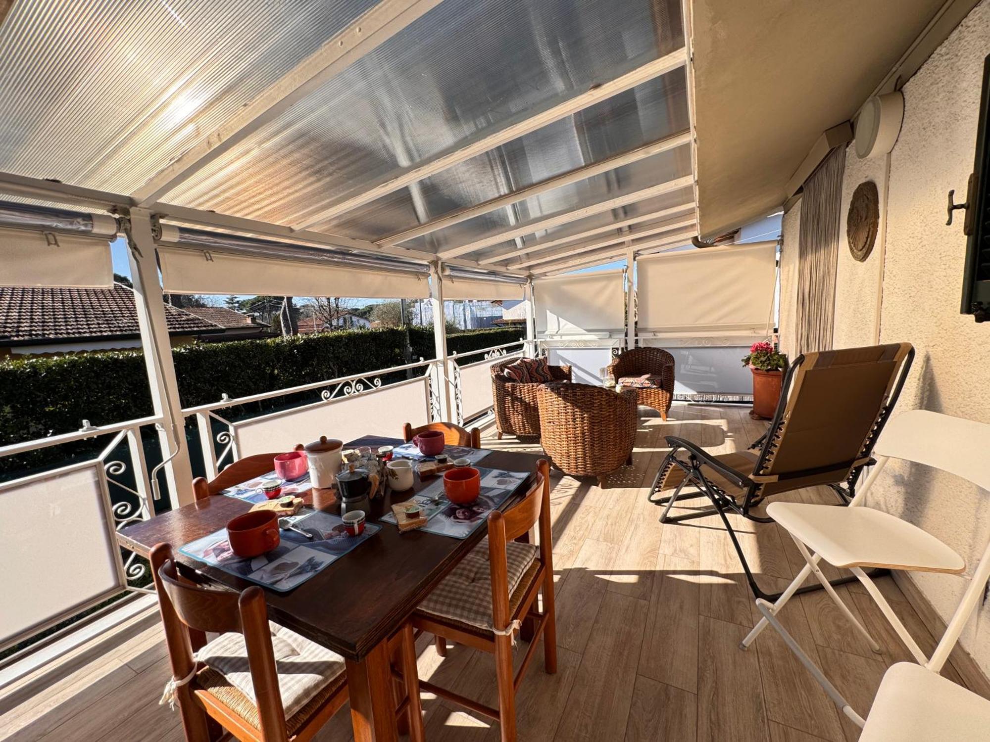Tra Forte Dei Marmi E Marina Di Massa - Il Melograno Exterior foto